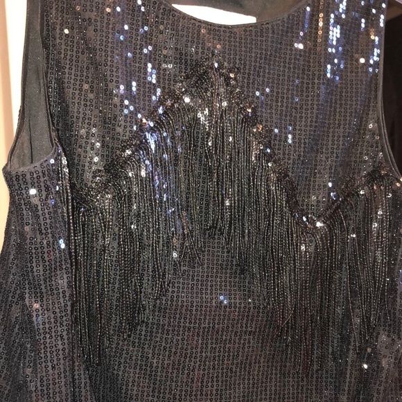Good Days Only size small Black Sequin Sleeveless Top with fringe on front - Picture 5 of 9